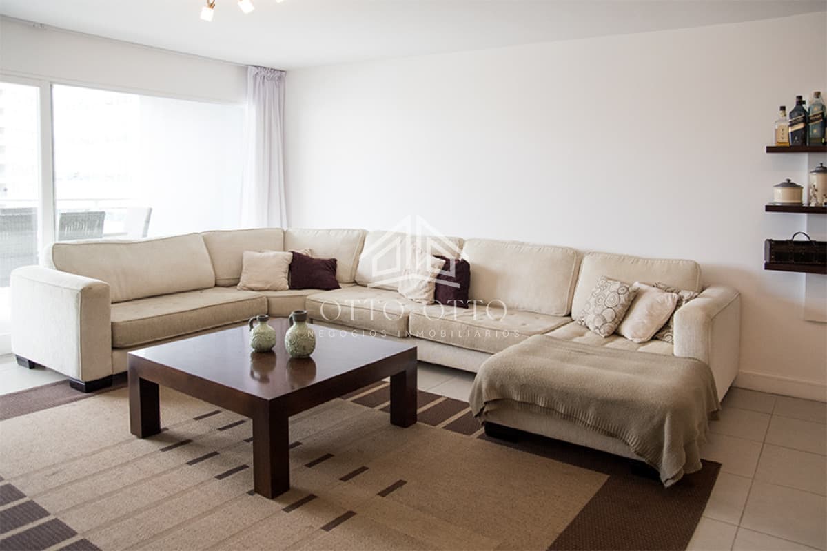 Departamento en venta y alquiler de 3 dormitorios en Playa Brava , Punta del este