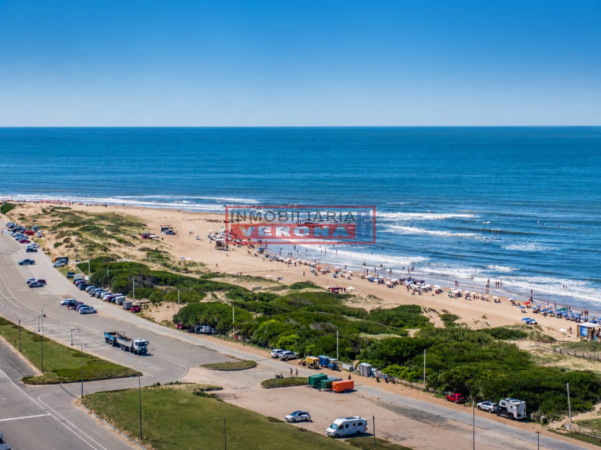 Hermoso Pent-house en torre Imperiale ,venta en zona de la Brava. - Inmobiliaria Verona Punta