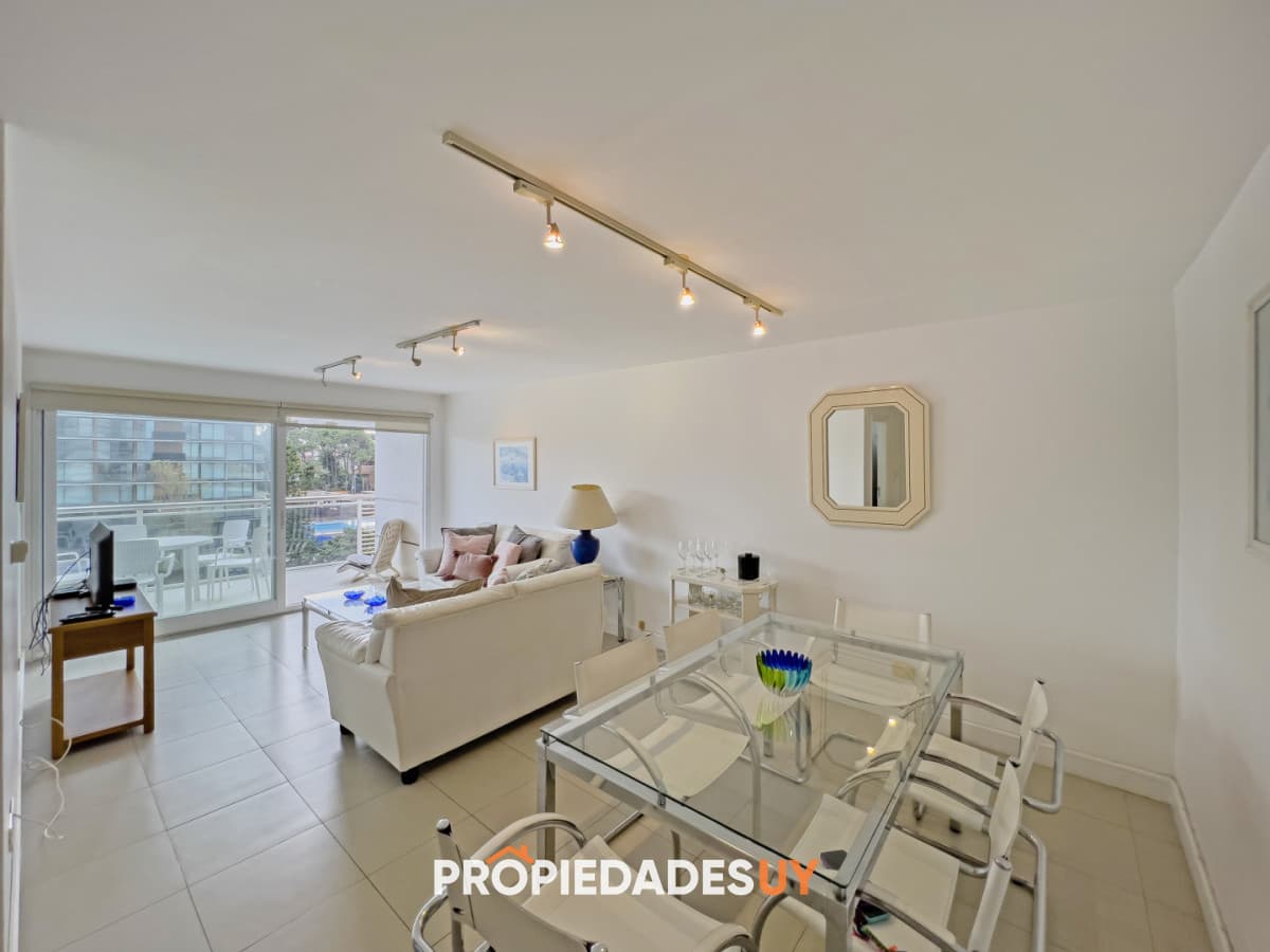 Apartamento - Venta en  Aidy Grill - Punta del Este Apartamento en venta y en alquiler en Aidy Grill Punta del Este, 2 dormitorios, 2 baños. - PROPIEDADESUY - Punta del Este