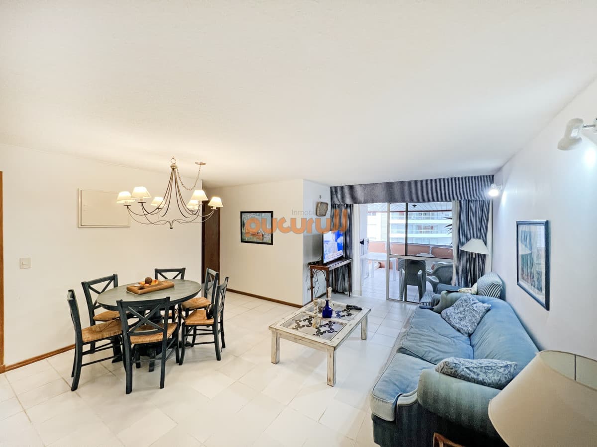 Apartamento 2 Dormitorios Playa brava  Punta del Este