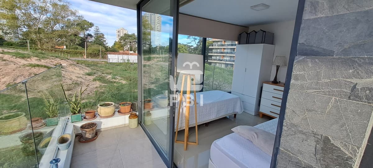 Apartamento en venta  de 2 Dormitorios Playa Mansa