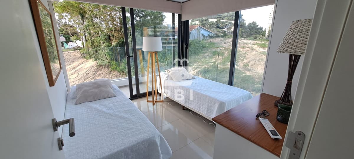 Apartamento en venta  de 2 Dormitorios Playa Mansa