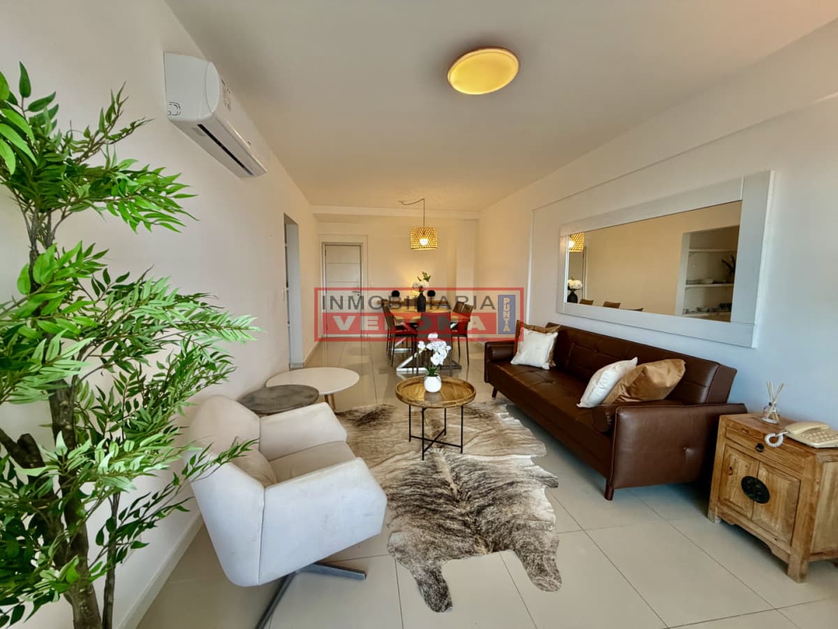 APARTAMENTO EN VENTA DE 3 DORMITORIOS AIDY GRILL - Inmobiliaria Verona Punta