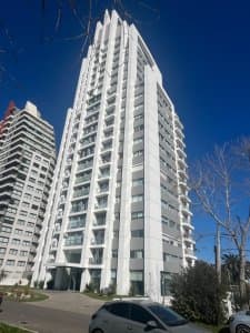 ALQUILER TEMPORARIO APARTAMENTO 1 DORMITORIO PLAYA MANSA PUNTA DEL ESTE  -