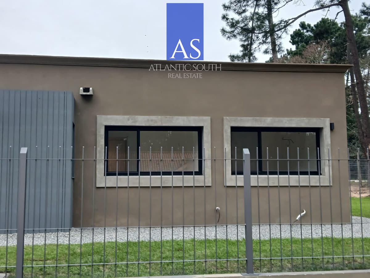 Casa 3 dormitorios a estrenar en Punta del Este