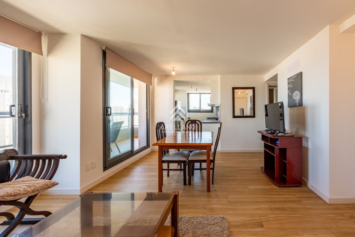 Apartamento ID.5607 - 2 dormitorios playa brava con vista al mar