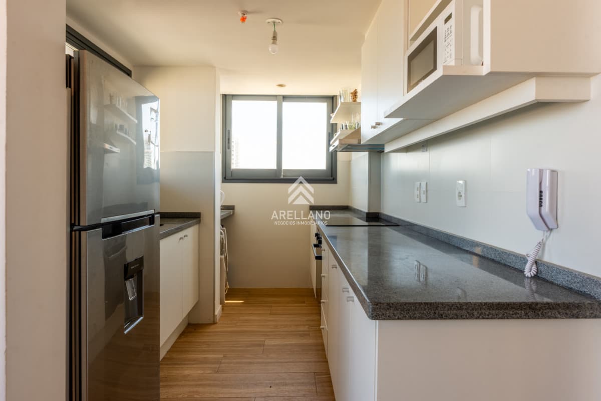 Apartamento ID.5607 - 2 dormitorios playa brava con vista al mar