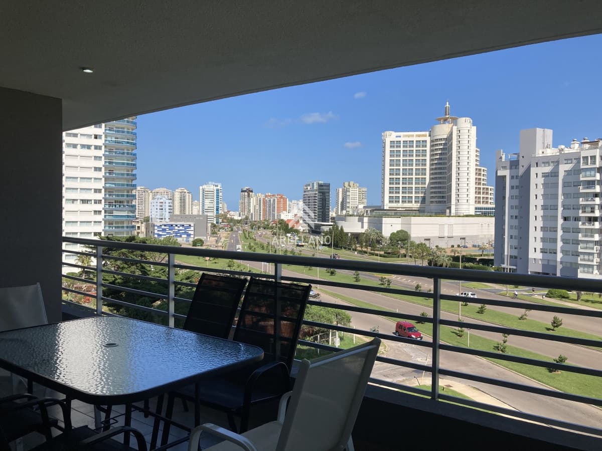 Apartamento ID.14 - departamento de 2 suites 1 toilette con garage en Playa Mansa