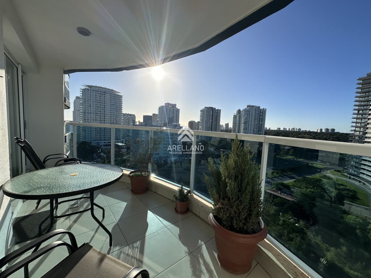 Apartamento ID.4484 - 2 dormitorios en suite playa mansa