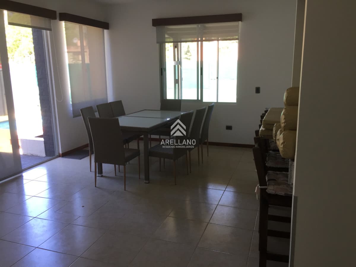 Casa ID.6892 - Hermosa Casa en Pinares
