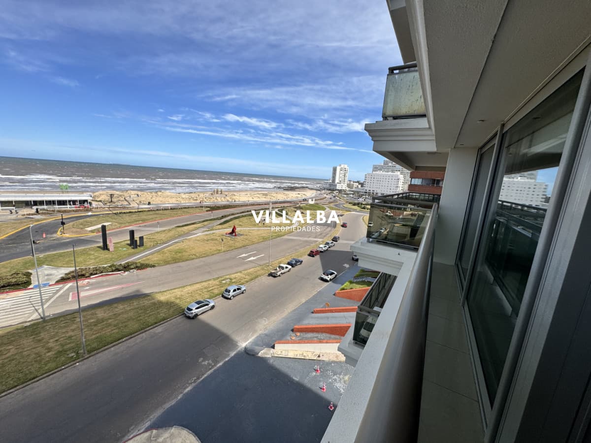 Apartamento torre de categoria 3 dormitorios en venta