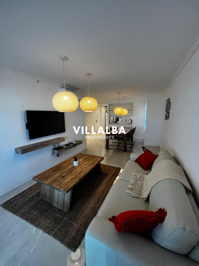 apartamento 2 dormitorios  en torre de categoría