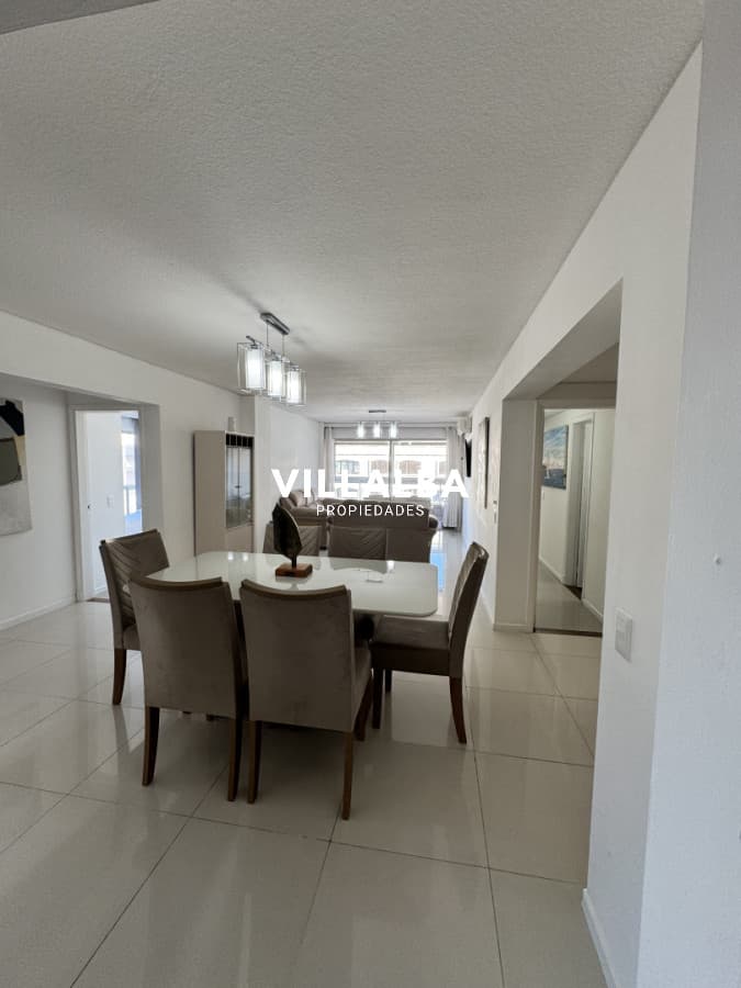 Apartamento en Mansa con Vista al Mar