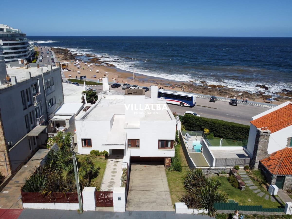 Frente al mar. Peninsula