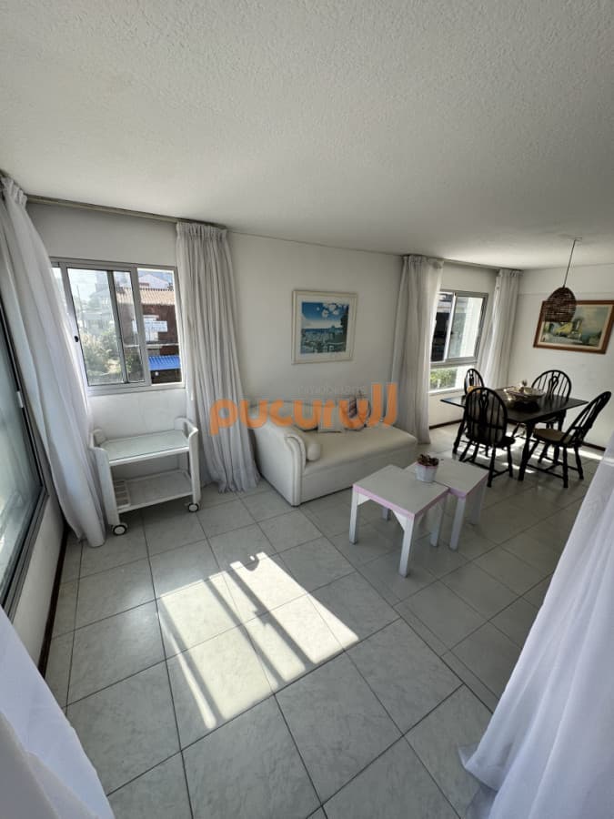 Península 2 dormitorios con terraza, cerca del puerto