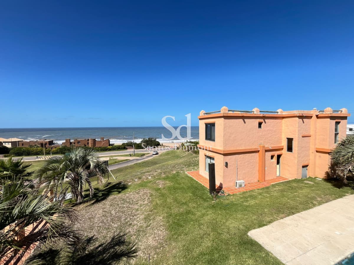 VENTA - EXCELENTE PROPIEDAD