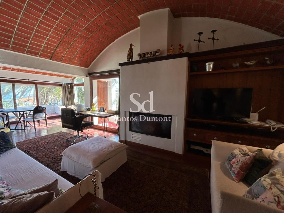 EN VENTA - Casa en zona Faro de Punta del Este a metros del Mar