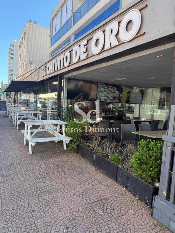 EN VENTA - Local Comercial en Gorlero, con Renta