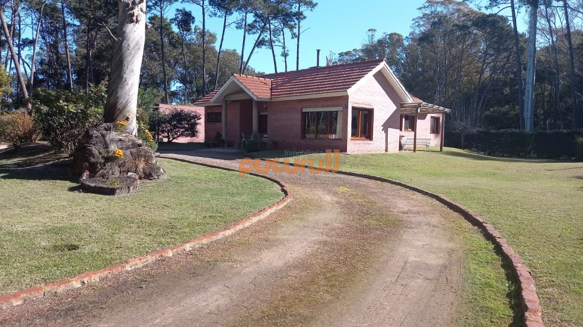 Casa en Punta Ballena, Portezuelo Bosque
