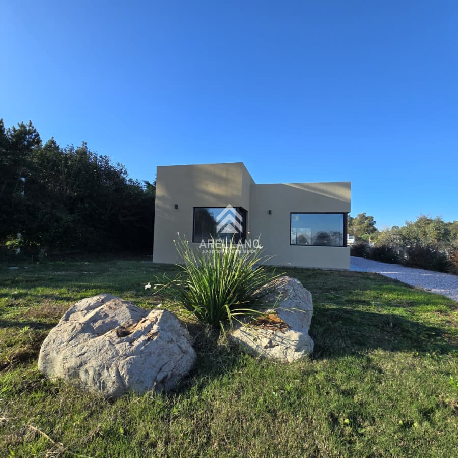 Casa ID.5182 - Casa Venta A Estrenar de 3 Dormitorios 2 Baños en Playa Hermosa - RENACER