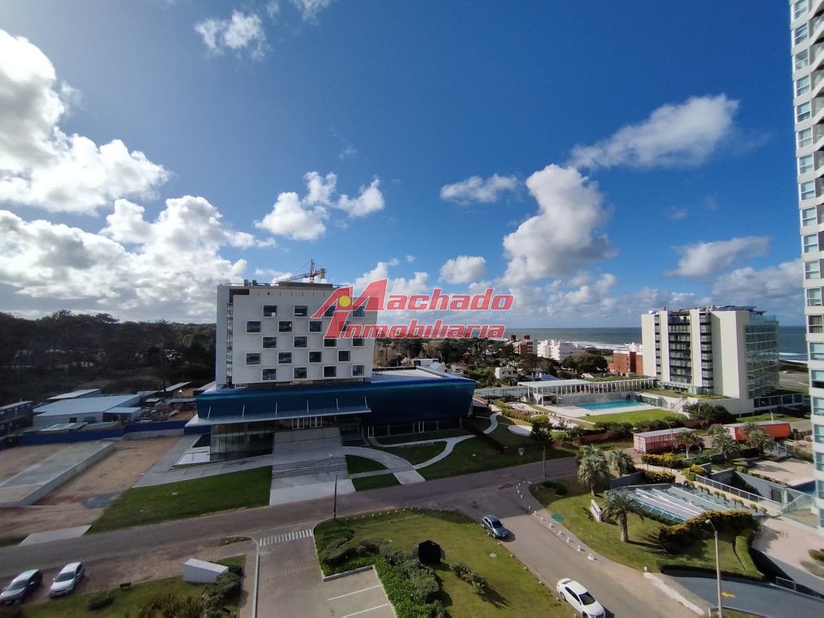 Apartamento en alquiler, zona Playa brava