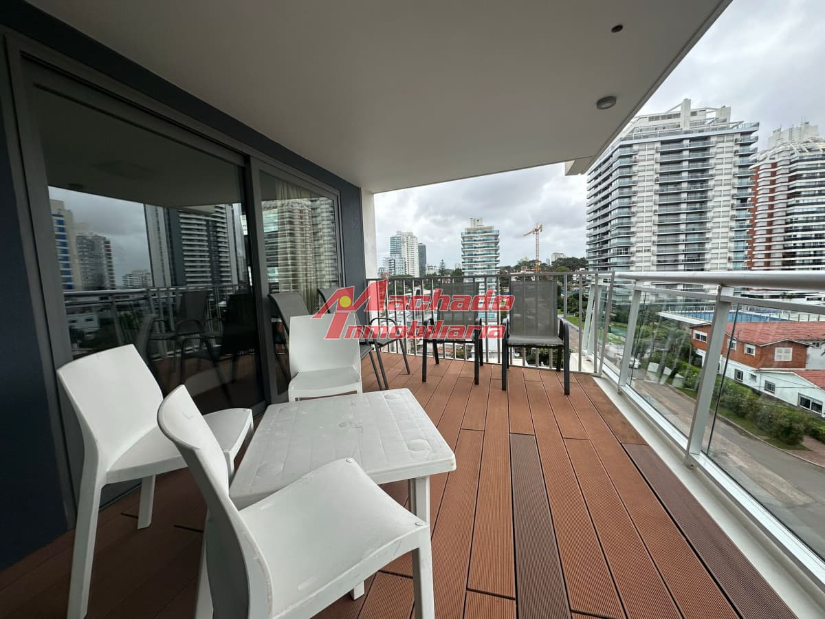 Apartamento en alquiler de 2 dormitorios en Punta del Este