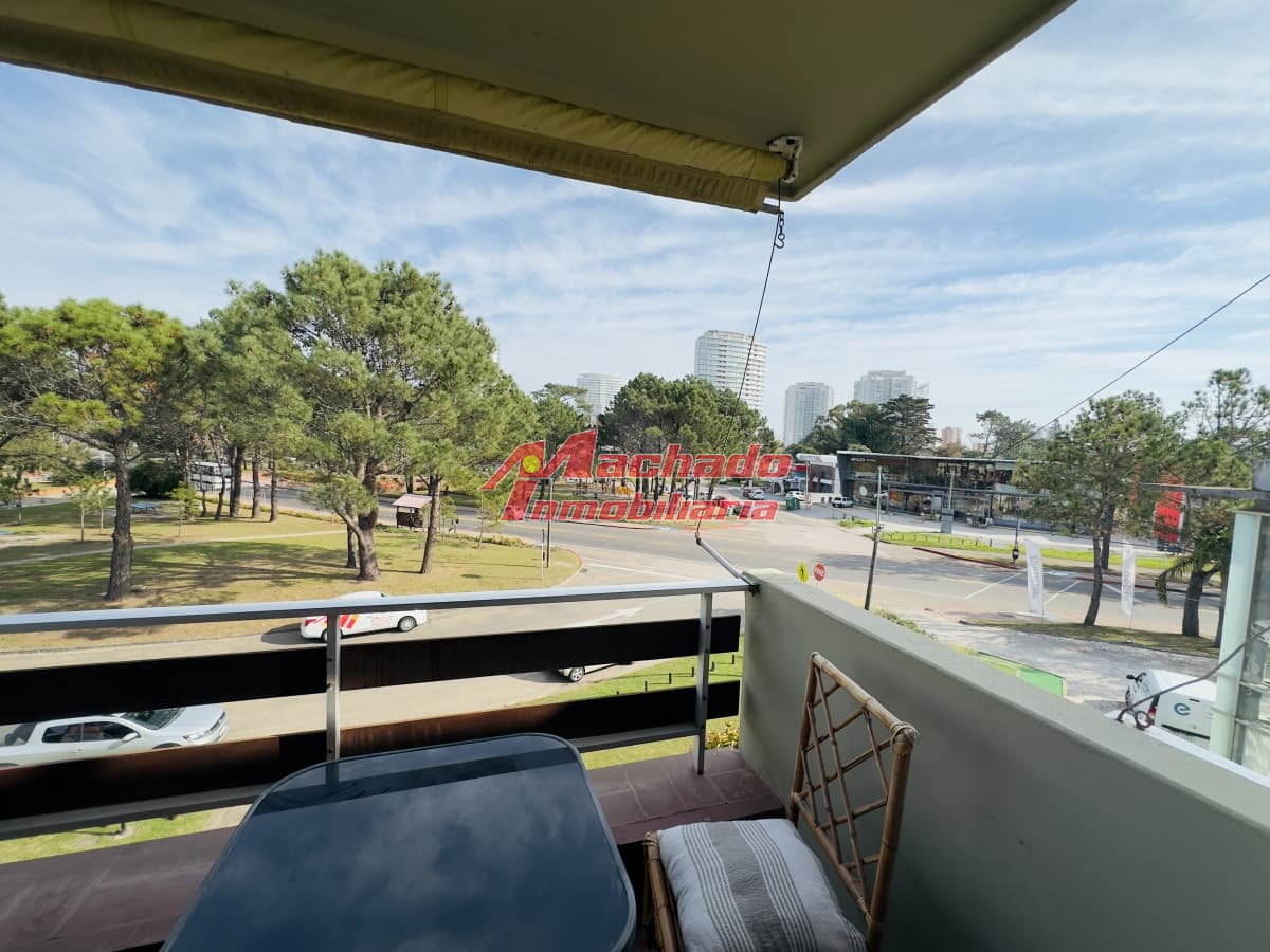 Alquiler de Apartamento, 2 dormitorios, Punta del este.