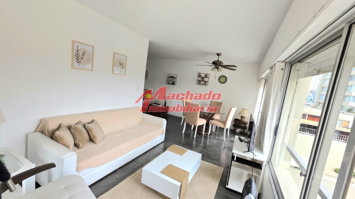 Apartamento en Venta de dos dormitorios en Punta del Este