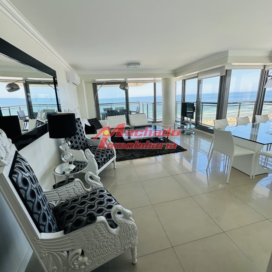 Alquiler y venta de apartamento, primera linea, playa brava. 9170