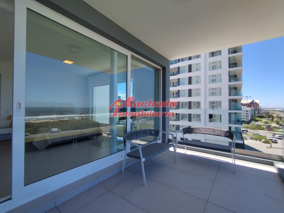 Apartamento en alquiler de 4 dormitorios en Punta del Este