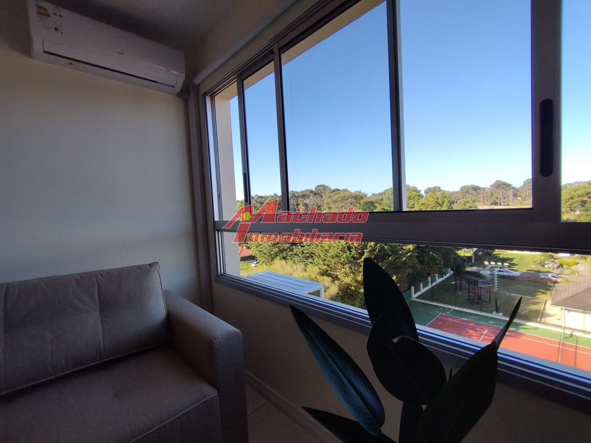 VENTA DE APARTAMENTO DE 1 DORMITORIO CON SERVICIOS