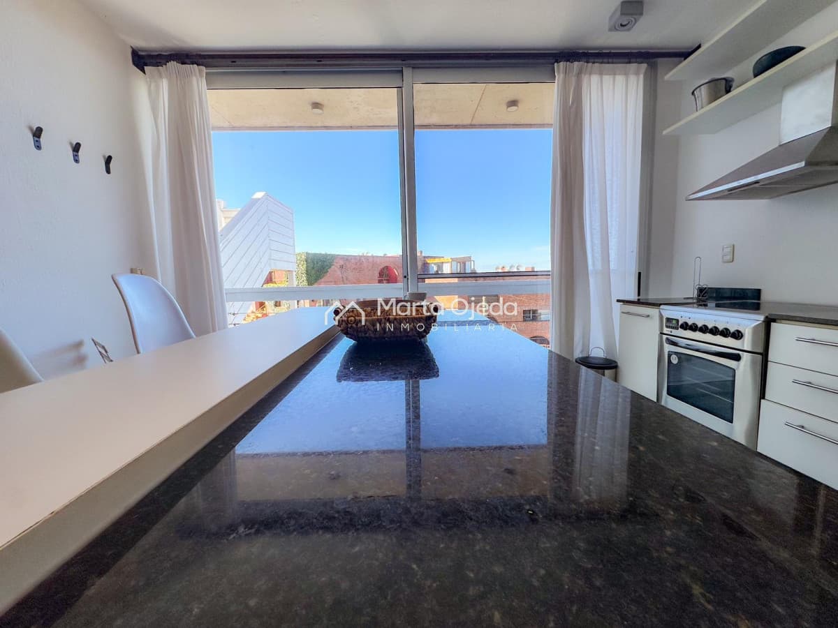 Apartamento ID.41103 - Penthouse Duplex en venta, con parrillero y vista al mar en Manantiales