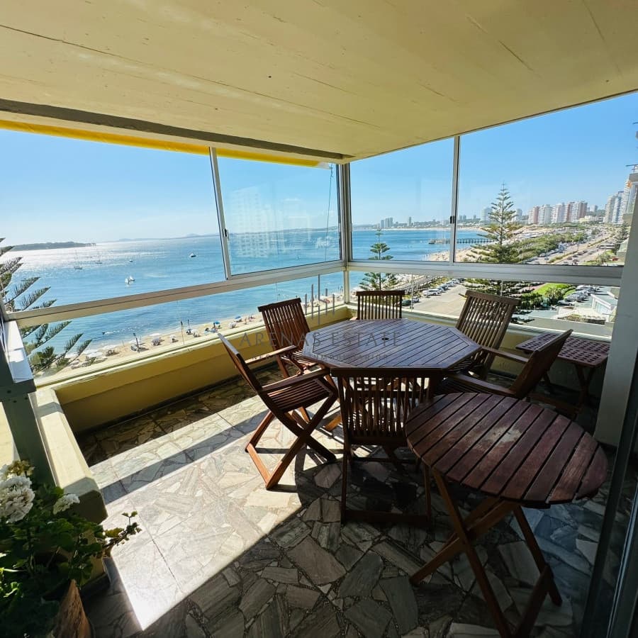 Alquiler de apartamento de 3 dormitorios y dep de servicio en Punta del Este