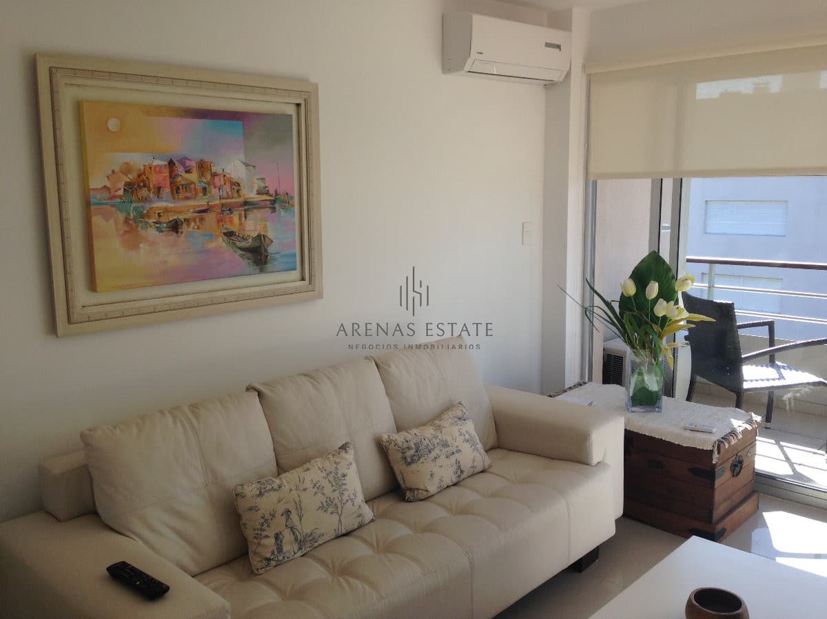 Apartamento ID.4490 - Apartamento en venta Punta del Este dos dormitorios