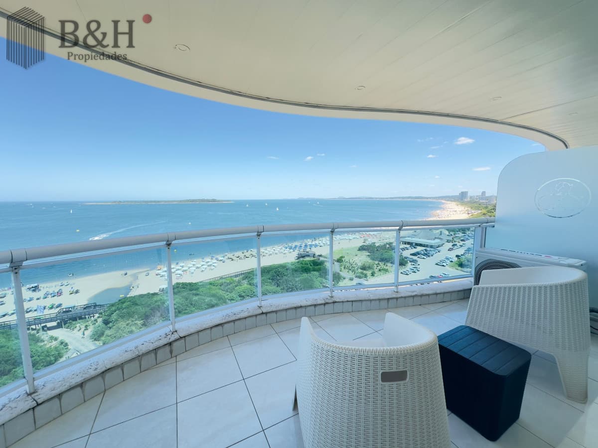 Apto en venta, excelente vista a la playa mansa, isla gorriti.