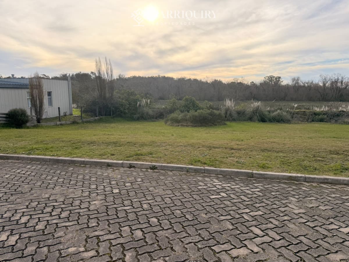 terreno de 524 m²  -