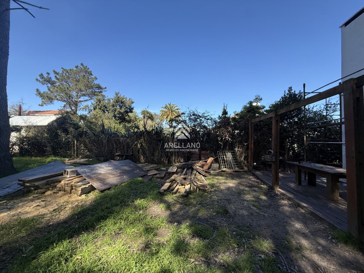 Casa ID.6472 - OPORTUNIDAD CASA DE 3 DORMOTORIOS CON 600 M2 DE TERRENO  EN UNA DEL LAS MEJORES ZONAS DE LA BARRA EL TESORO, 2 PADRONES SE VENDEN JUNTOS