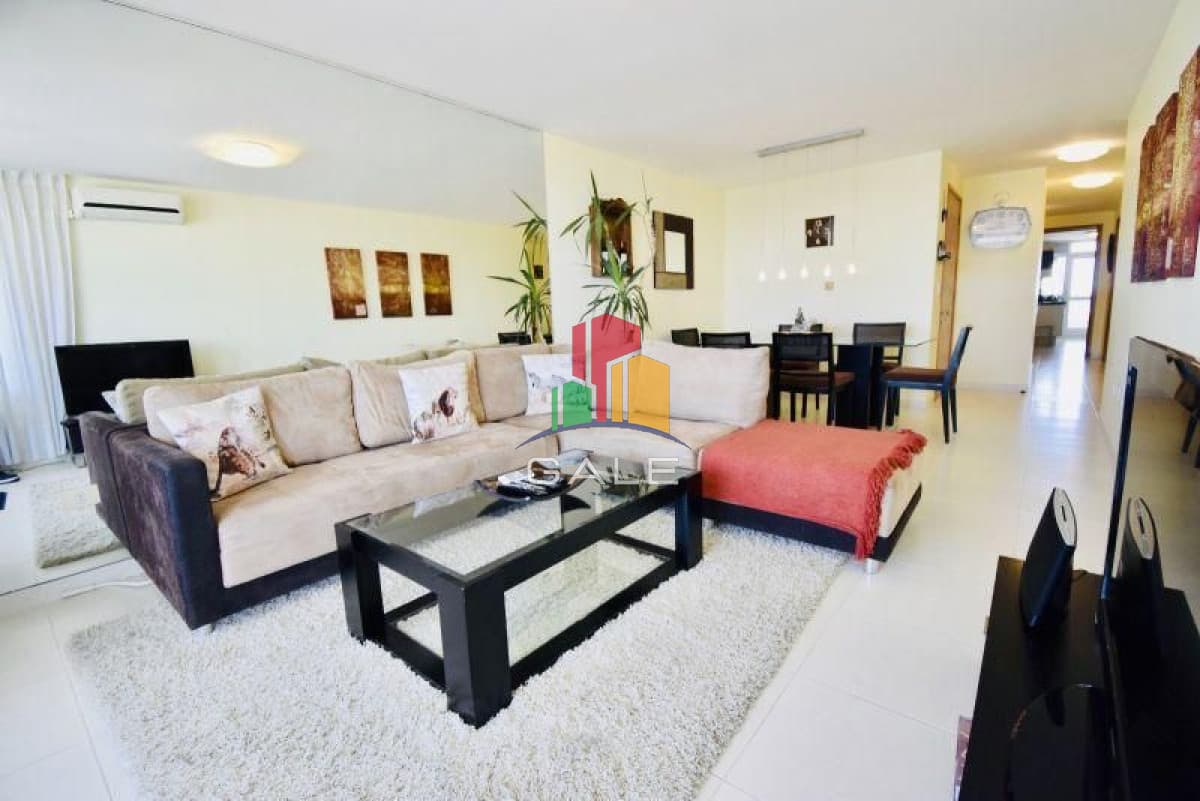 Gale Propiedades & Escribanía Apartamento ID.1142 - Apartamento en venta Playa Mansa 2 dormitorios SEASONS