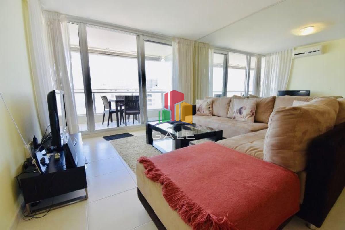 Gale Propiedades & Escribanía Apartamento ID.1142 - Apartamento en venta Playa Mansa 2 dormitorios SEASONS