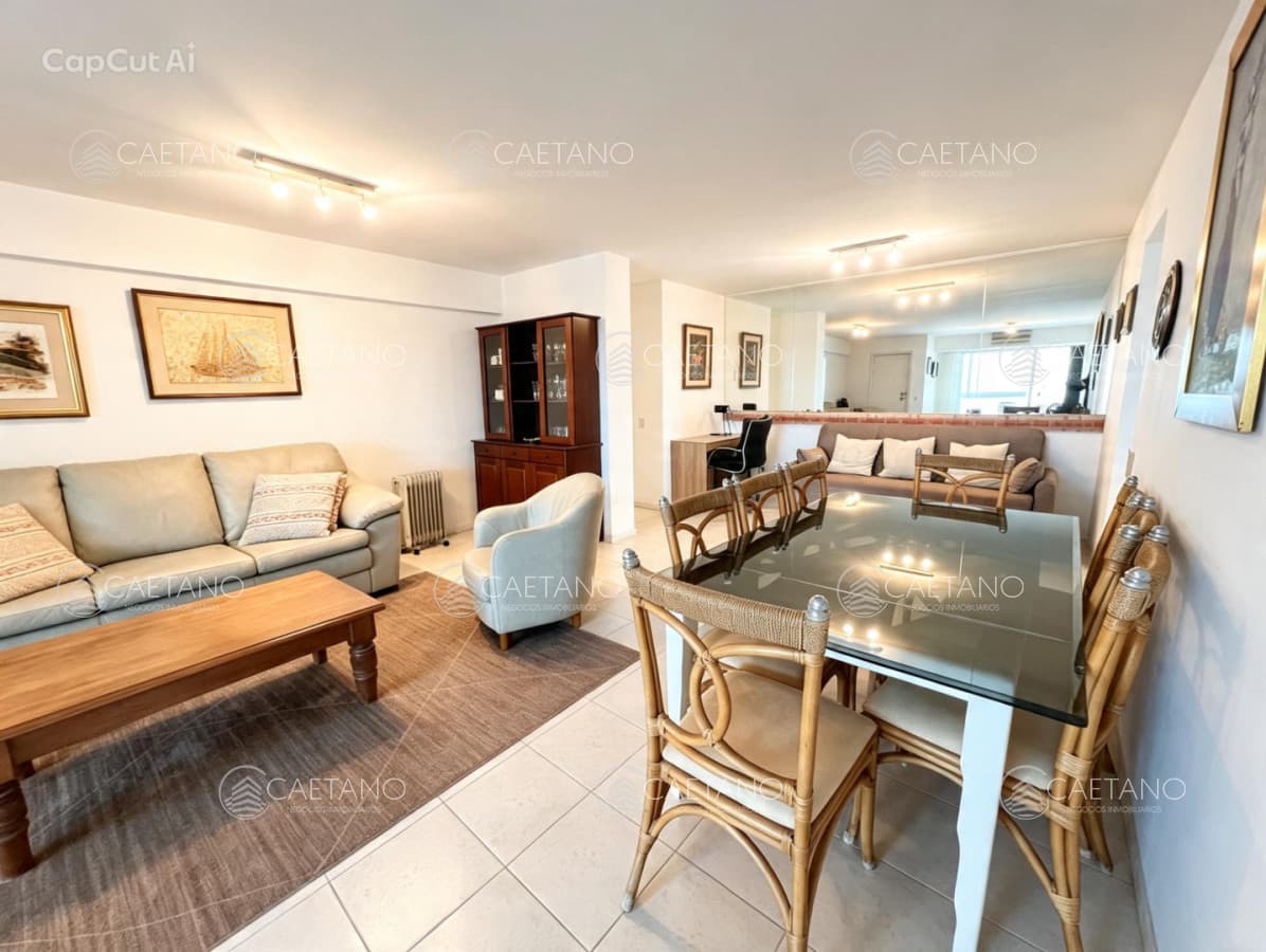 Venta apartamento 3 dormitorios. Peninsula, Punta del Este.