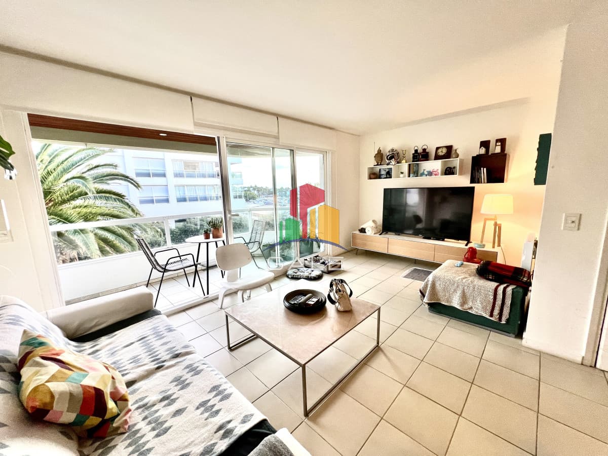 Gale Propiedades & Escribanía Apartamento ID.3942 - Apartamento en Punta del Este, Península