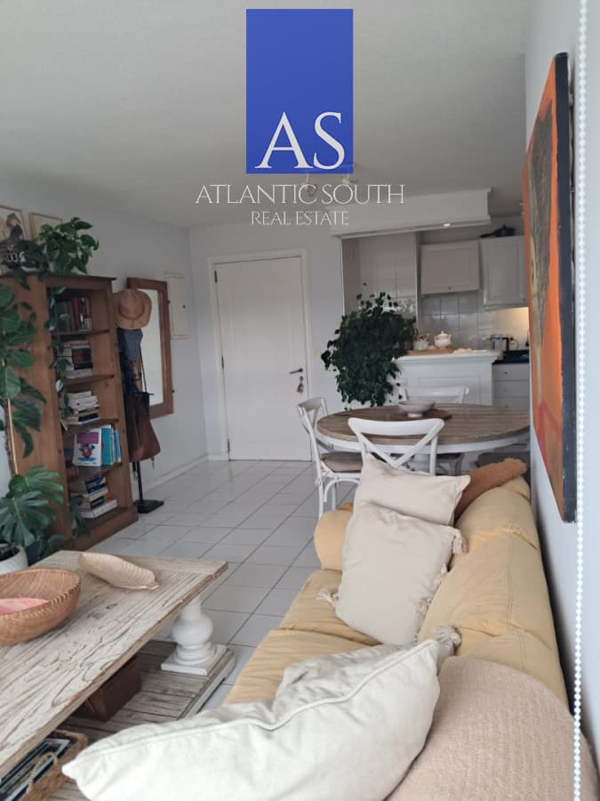 Apartamento de 2 dormitorios en venta en Palm Beach - Playa Mansa, Punta del Este