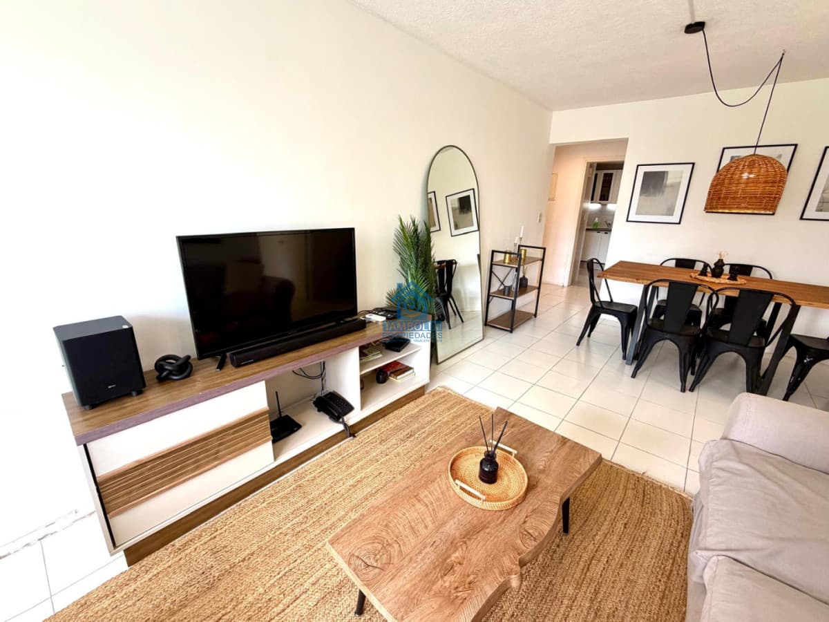 Apartamento ID.1396 - Apartamento en Venta en Brava,  2 dormitorios 2 baños,  y dependencia de servicio