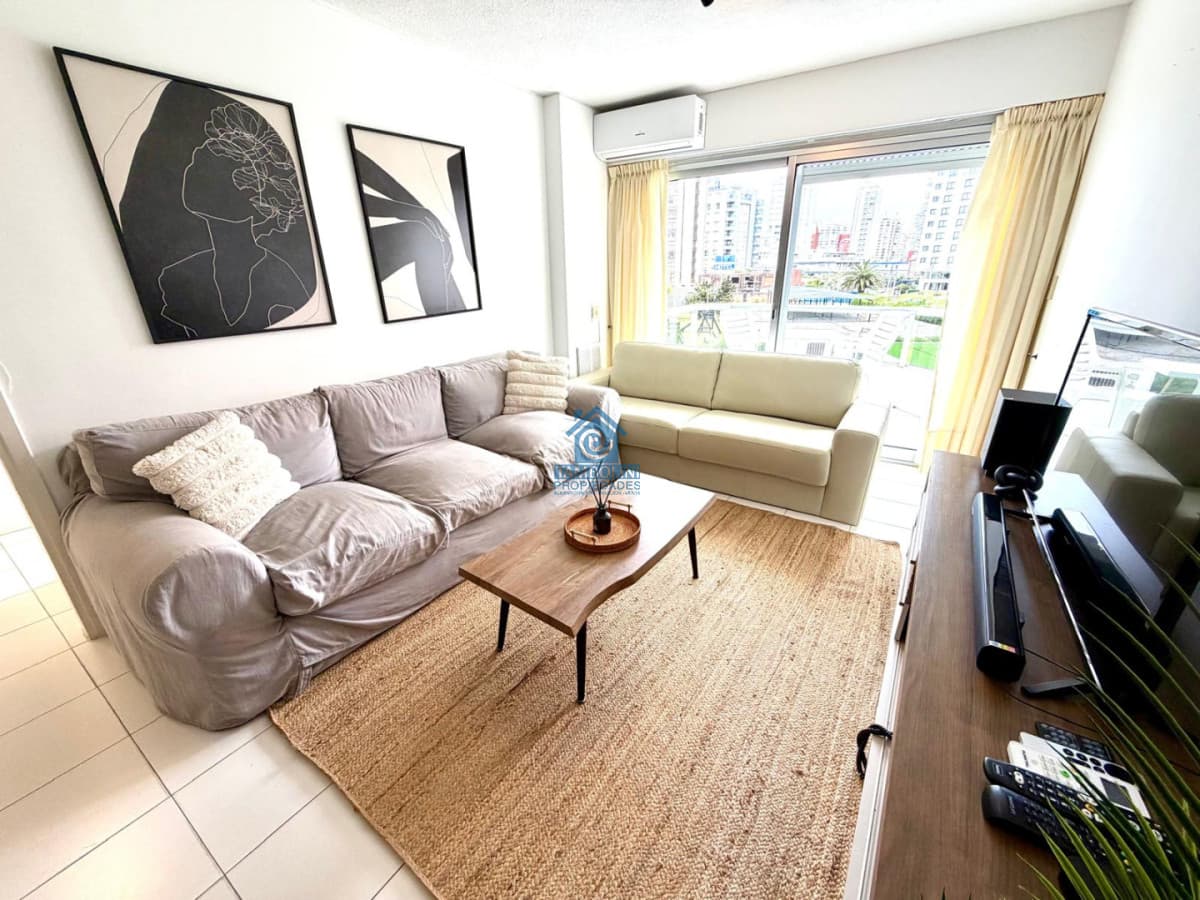 Apartamento ID.1396 - Apartamento en Venta en Brava,  2 dormitorios 2 baños,  y dependencia de servicio