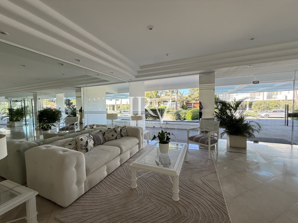 IRV PROPIEDADES Apartamento ID.1134 - Apartamento en Venta en Playa Mansa de Punta del Este