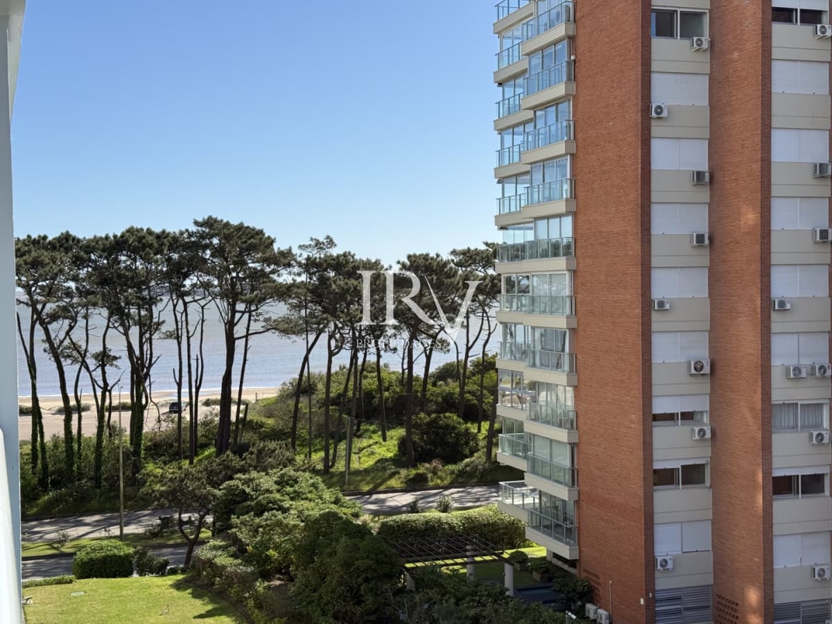 IRV PROPIEDADES Apartamento ID.1140 - Apartamento a Nuevo en Venta en Playa Mansa