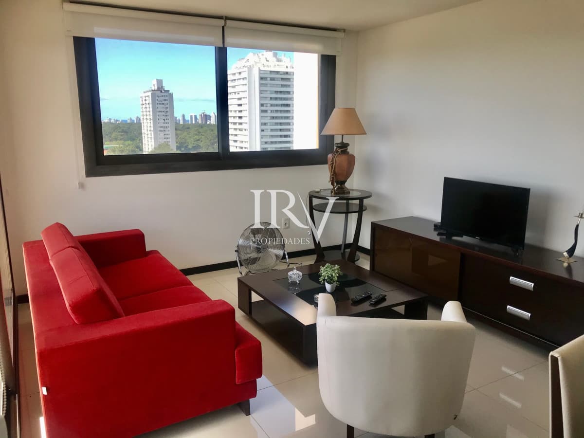 IRV PROPIEDADES Apartamento ID.532 - Apartamento en Venta Zona Cantegril en Punta del Este.  Con renta anual