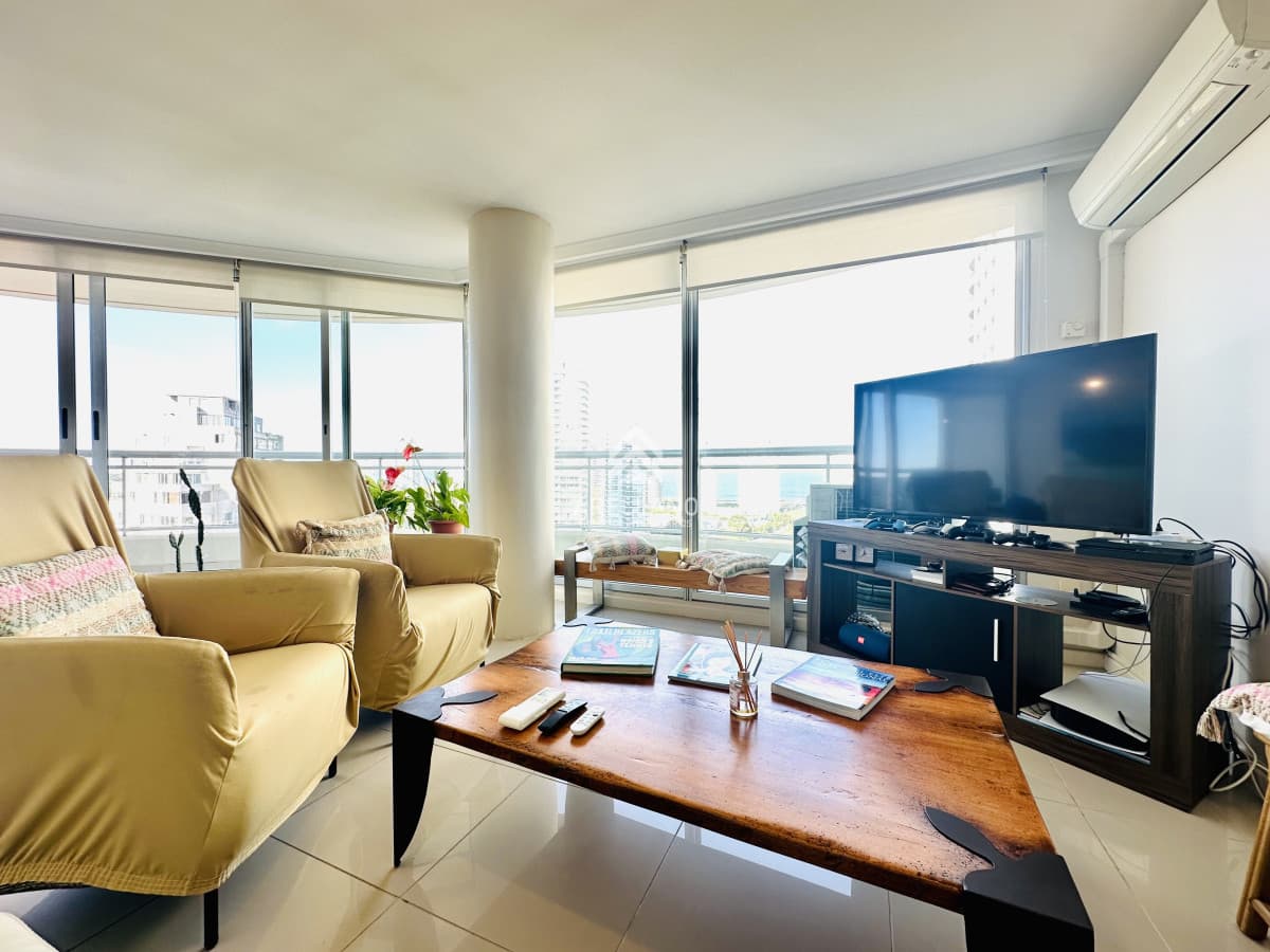 Apartamento ID.7078 - Alquiler temporada Apartamento de 3 Dormitorios en Playa Brava, Ocean Drive