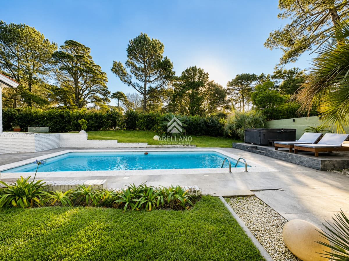 Casa ID.5384 - Alquiler de temporada Casa 5 Dormitorios con Piscina Climatizada