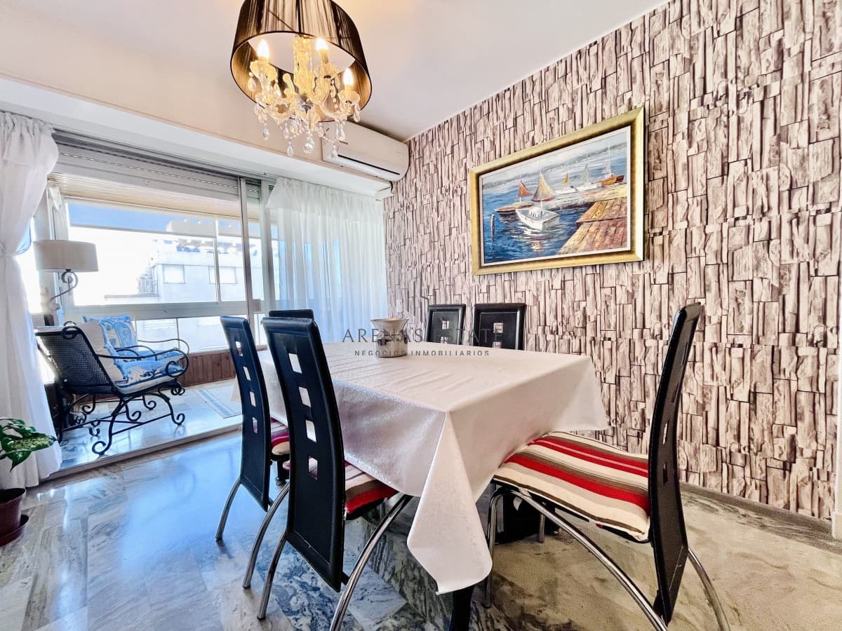 Apartamento ID.600 - Apartamento de 2 Dormitorios Reciclado, Península de Punta del Este